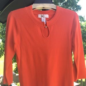 Kikit Brand 3/4 Sleeve Keyhole Top